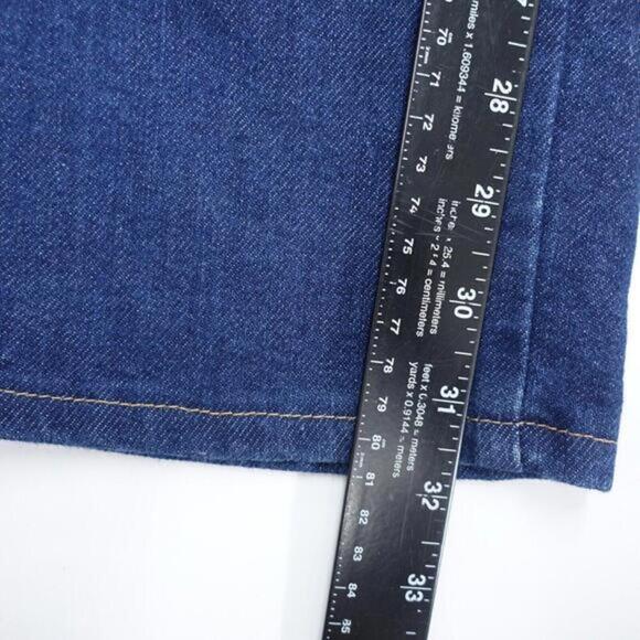 Wrangler Jeans Men's 36 X 32 Navy Blue Dark Wash Denim Regular Fit Straight Leg - Picture 2 of 9